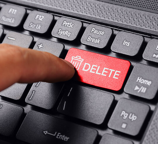 Removes Duplicate Files